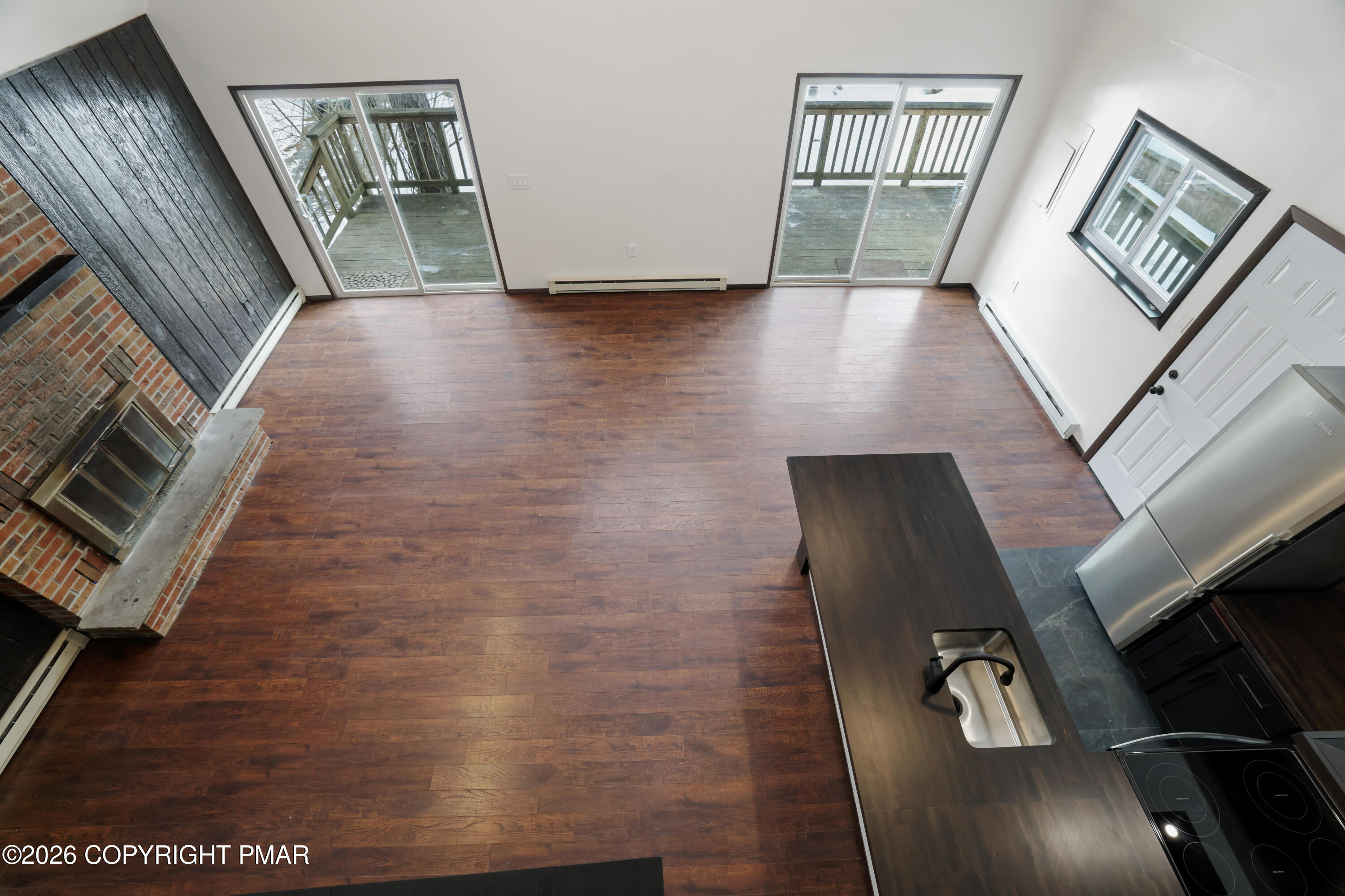 1095 Deer Run East Bushkill, PA 18324 - Photo 2 of 40 11-RBP52229