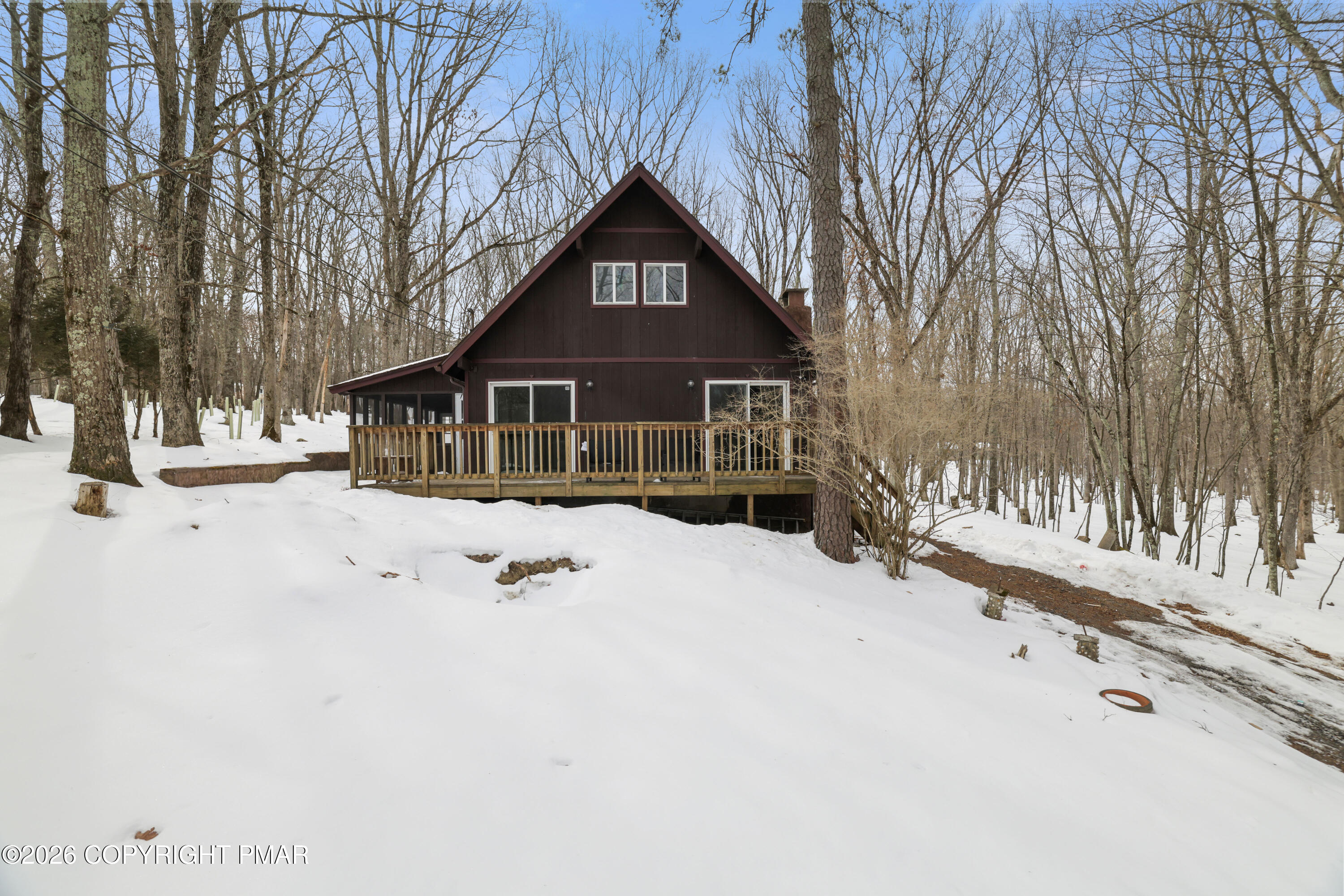 1095 Deer Run East Bushkill, PA 18324 - Photo 27 of 40 06-RBP52254