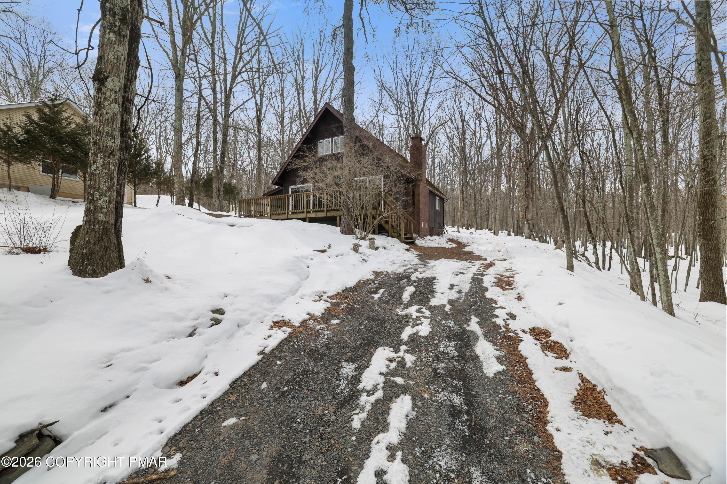 1095 Deer Run East Bushkill, PA 18324 - Photo 33 of 40 07-RBP52249