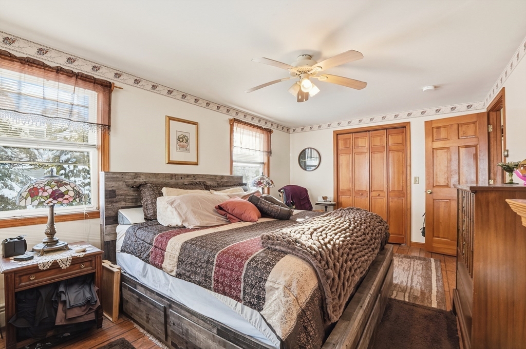 131 Hemlock Shores Road Lakeville, MA 02347 - Photo 11 of 25