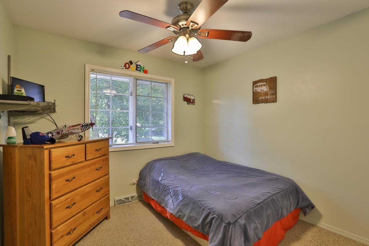 623 Canterbury Road Griffith, IN 46319 - Photo 9 of 10 1200x800