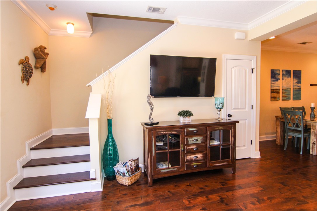 1501 Reserve Court St. Simons Island, GA 31522 - Photo 8 of 24