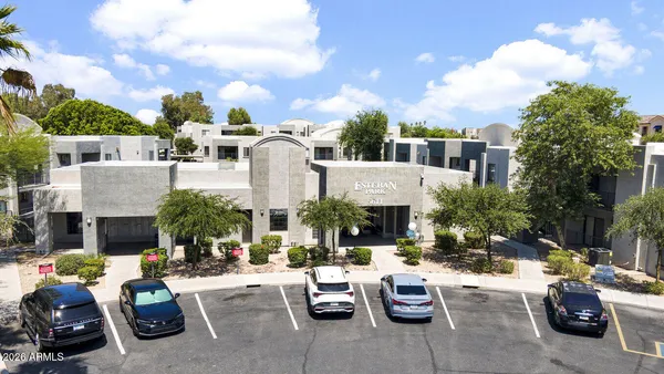 $1,834 | 5611 South 32nd Street, Unit 3, Phoenix, AZ 85040