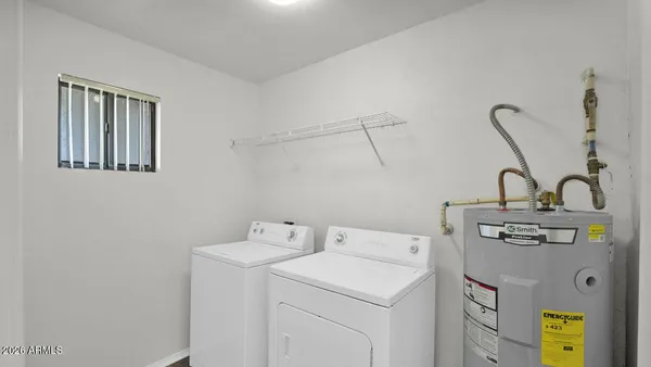 $1,948 | 5611 South 32nd Street, Unit 3, Phoenix, AZ 85040