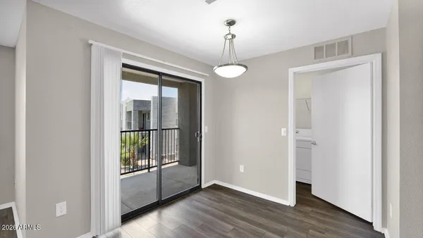 $1,834 | 5611 South 32nd Street, Unit 3, Phoenix, AZ 85040