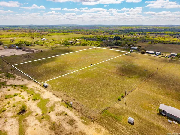 a view of a tennis court