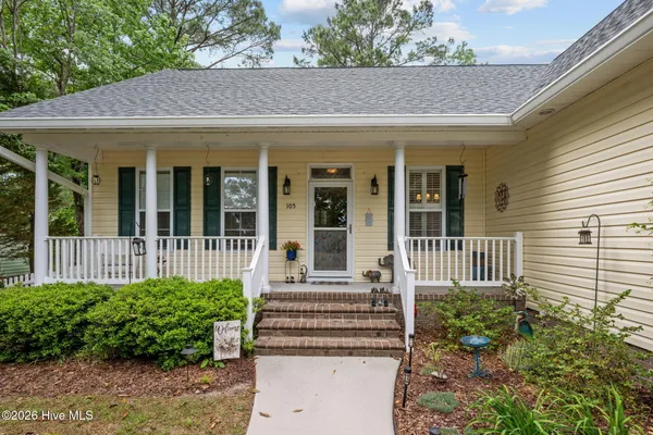 $415,000 | 105 Channel Run Drive, New Bern, NC 28562