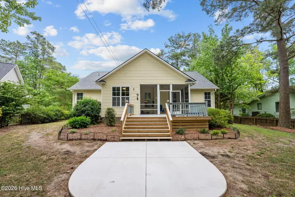 $415,000 | 105 Channel Run Drive, New Bern, NC 28562
