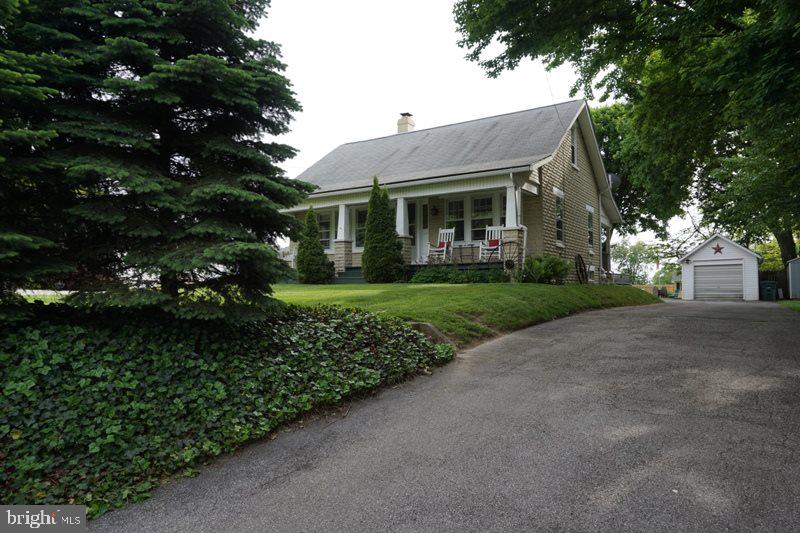 72 Mt Zion Road York, PA 17402 - Photo 1 of 33 Gallery Image 1