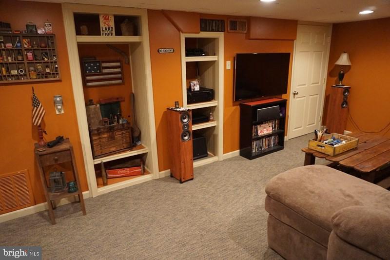 72 Mt Zion Road York, PA 17402 - Photo 30 of 33 Gallery Image 30