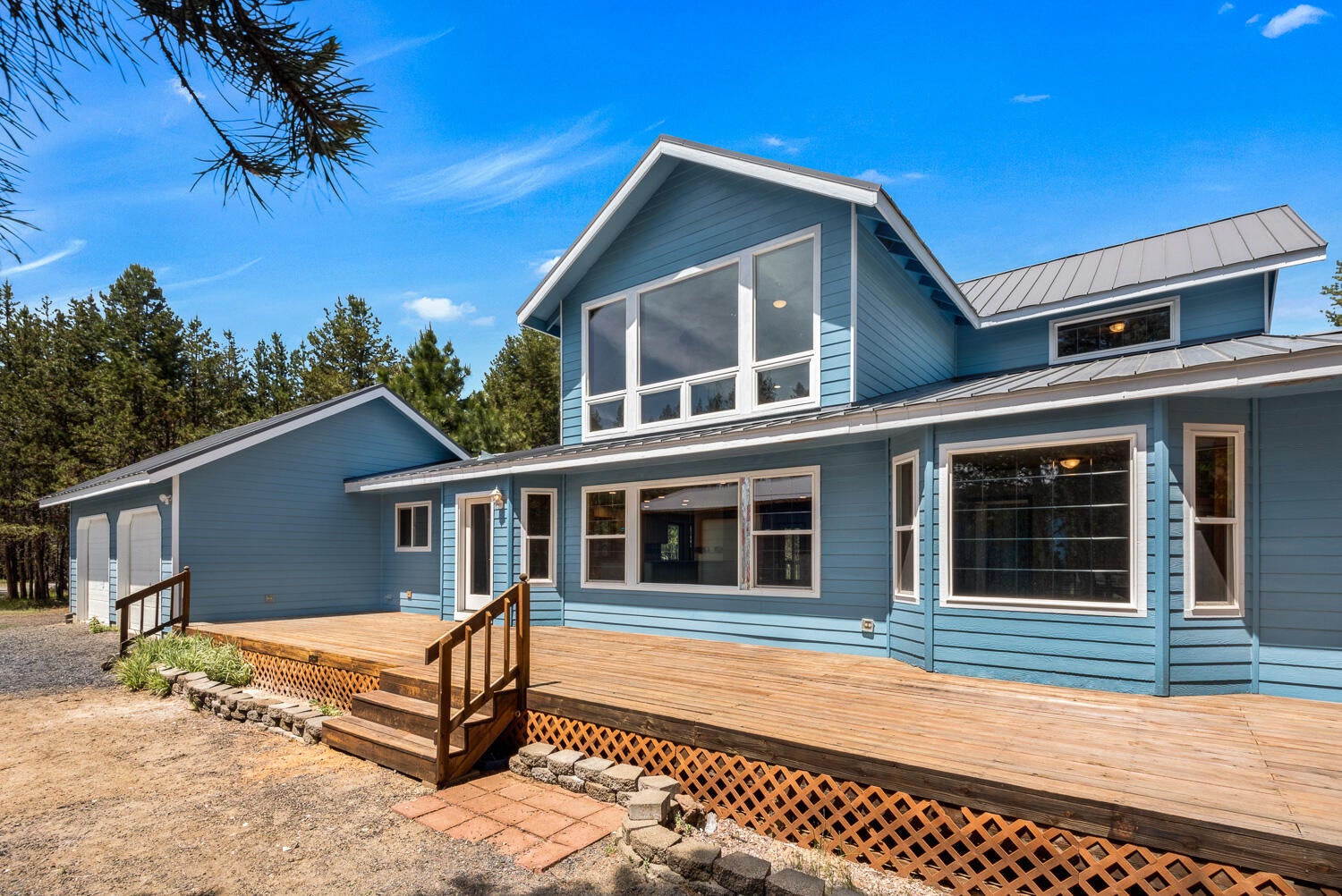 1026 Yoke Road La Pine, OR 97739 - Photo 4 of 42 Front