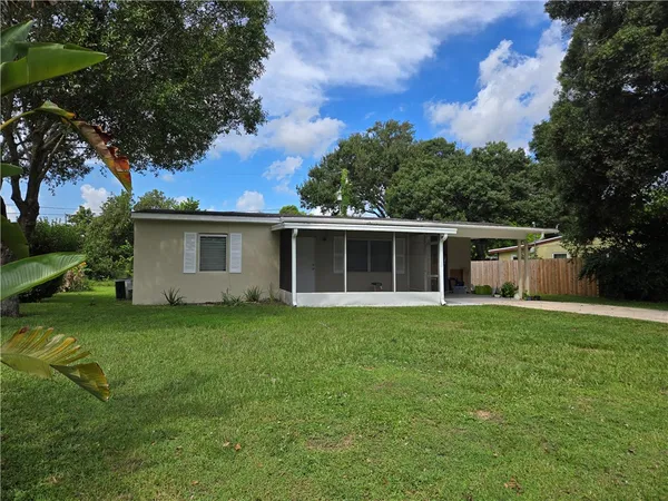 $1,800 | 1435 15th Avenue, Vero Beach, FL 32960