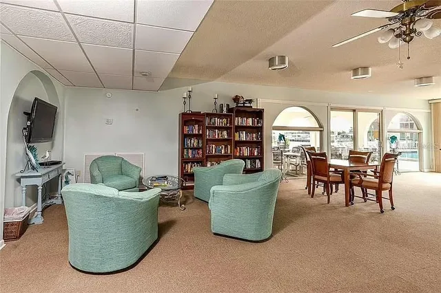 $2,000 | 19029 US Highway 19 North, Unit 18C, Clearwater, FL 33764