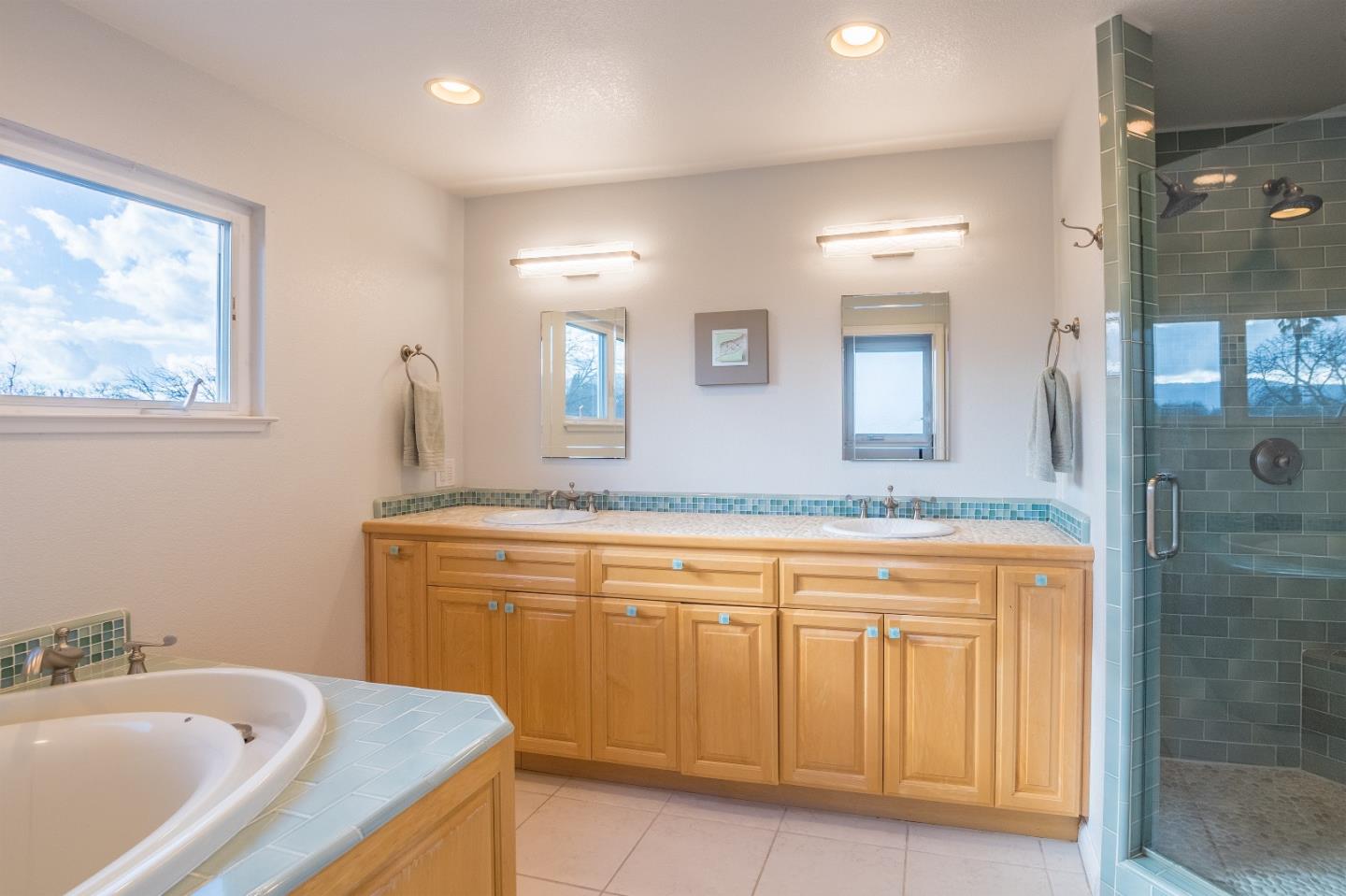 2676 Evora Drive San Jose, CA 95124 - Photo 13 of 29