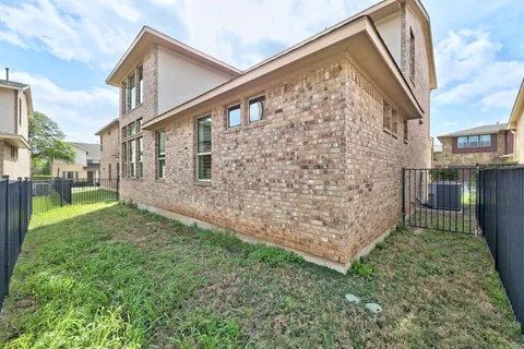 $550,000 | 1004 Sue Ann Rose Drive, Austin, TX 78717