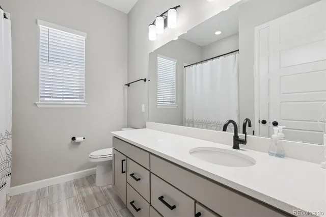 $939,900 | 27705 East Davies Drive, Aurora, CO 80016