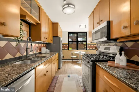 $899,000 | 3515 17th Street Northwest, Unit 9, Washington, DC 20010