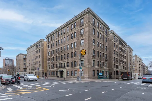 $625,000 | 371 Fort Washington Avenue, Unit 6C | Hudson Heights