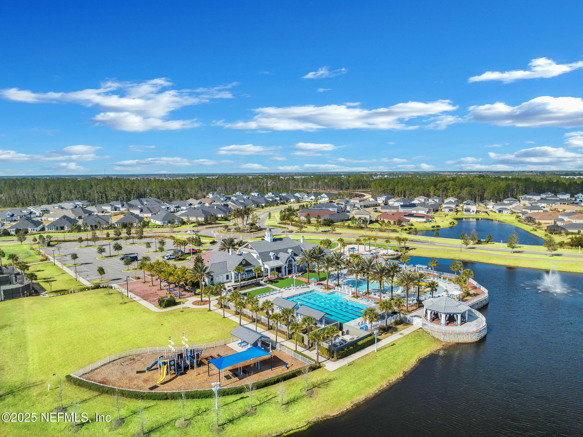87 Whirlwind Place St. Augustine, FL 32095 - Photo 39 of 44 a view of a city with an ocean