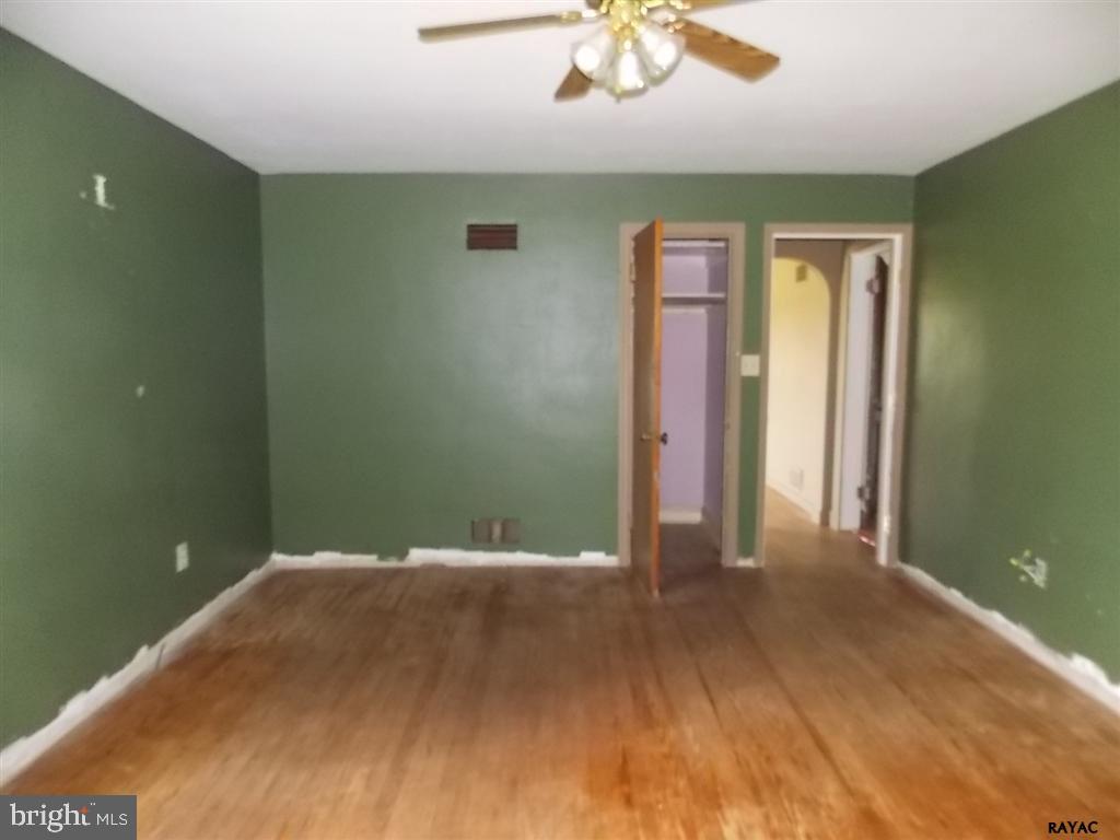1240 East Canal Road Dover, PA 17315 - Photo 12 of 24 Gallery Image 12