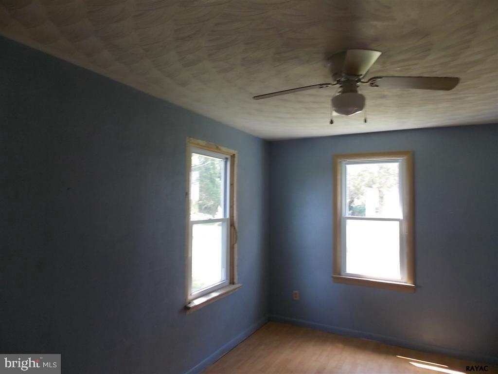 1240 East Canal Road Dover, PA 17315 - Photo 16 of 24 Gallery Image 16