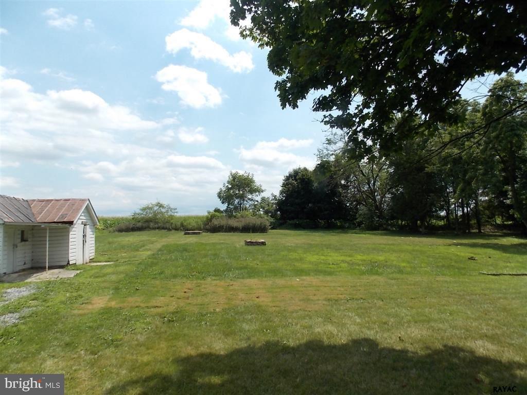 1240 East Canal Road Dover, PA 17315 - Photo 4 of 24 Gallery Image 4
