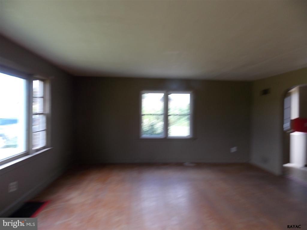 1240 East Canal Road Dover, PA 17315 - Photo 6 of 24 Gallery Image 6
