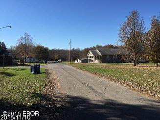 202 East Pershing Valier, IL 62891 - Photo 3 of 27 Gallery Image 3