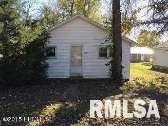 202 East Pershing Valier, IL 62891 - Photo 4 of 27 Gallery Image 4