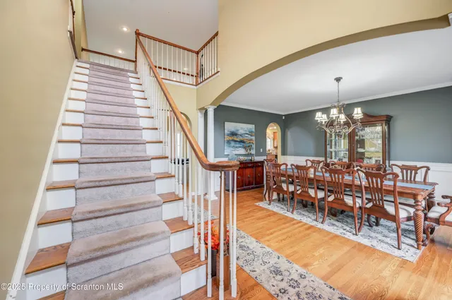 $739,000 | 708 Clover Lane, Moscow, PA 18444