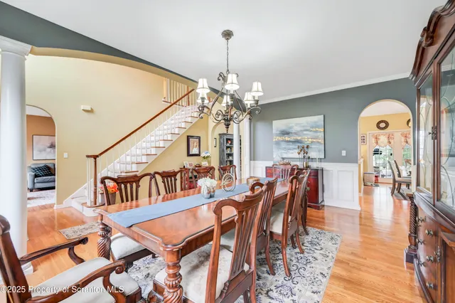 $739,000 | 708 Clover Lane, Moscow, PA 18444