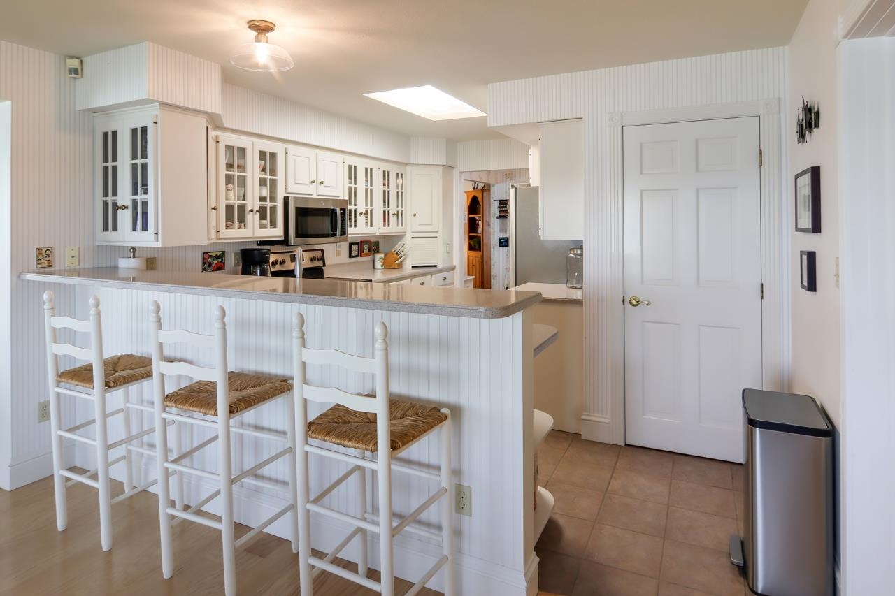 644 South Stony Point Road Suttons Bay, MI 49682 - Photo 25 of 79 1915495-24.JPG