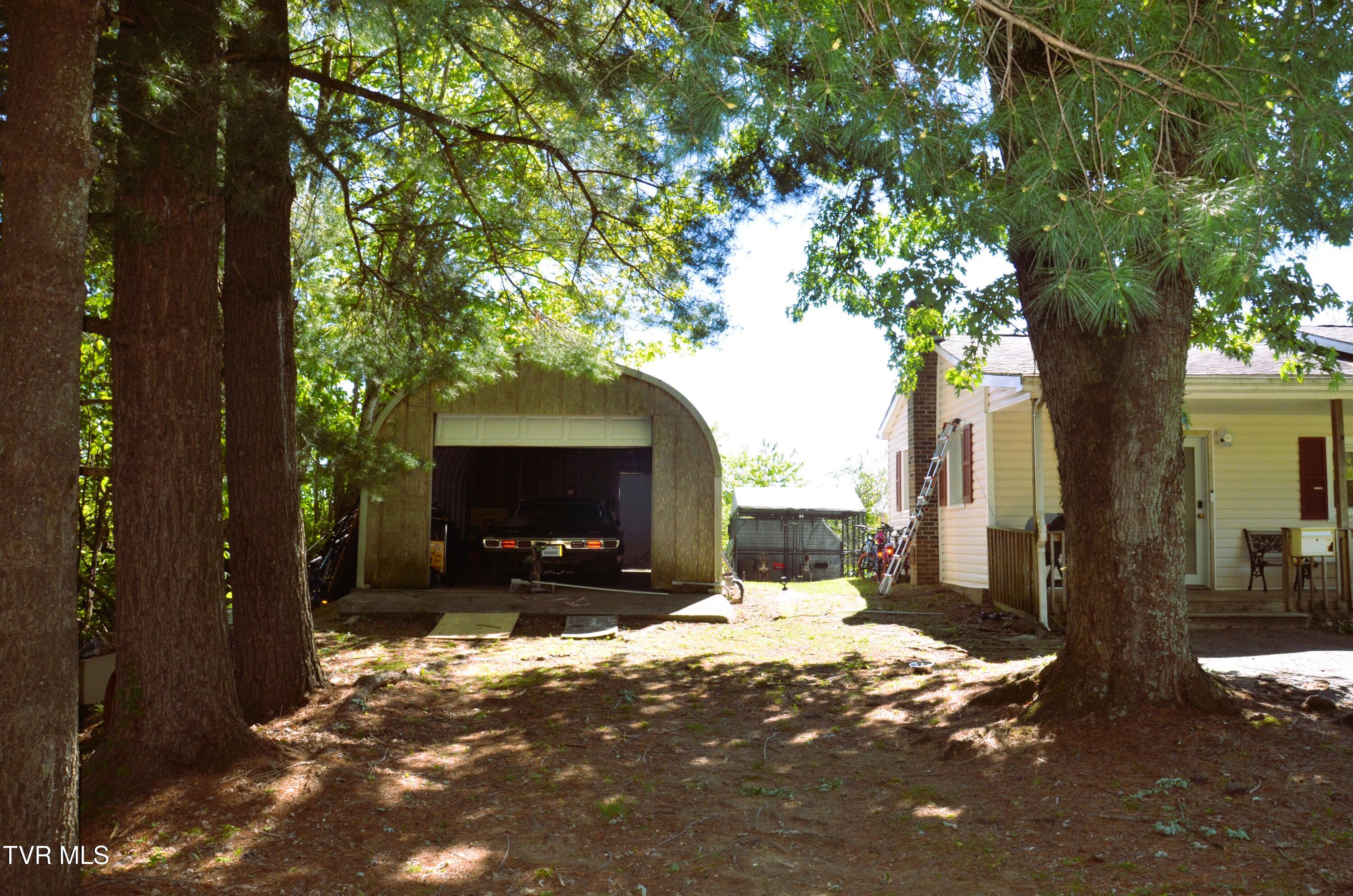 6081 Pole Bridge Road Wise, VA 24293 - Photo 3 of 23 DSC_0697