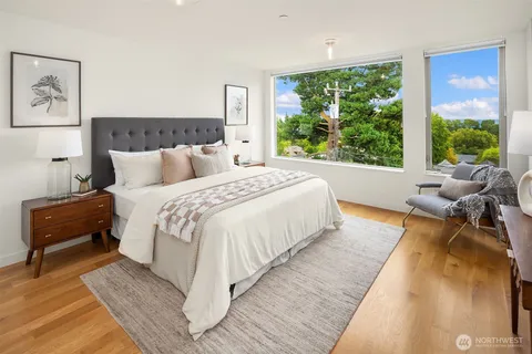 $1,195,000 | 1535 Grandview Place East, Seattle, WA 98112