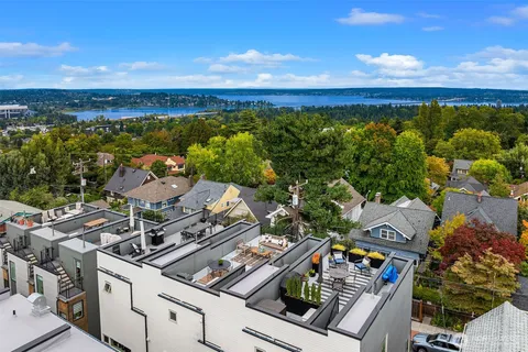$1,195,000 | 1535 Grandview Place East, Seattle, WA 98112