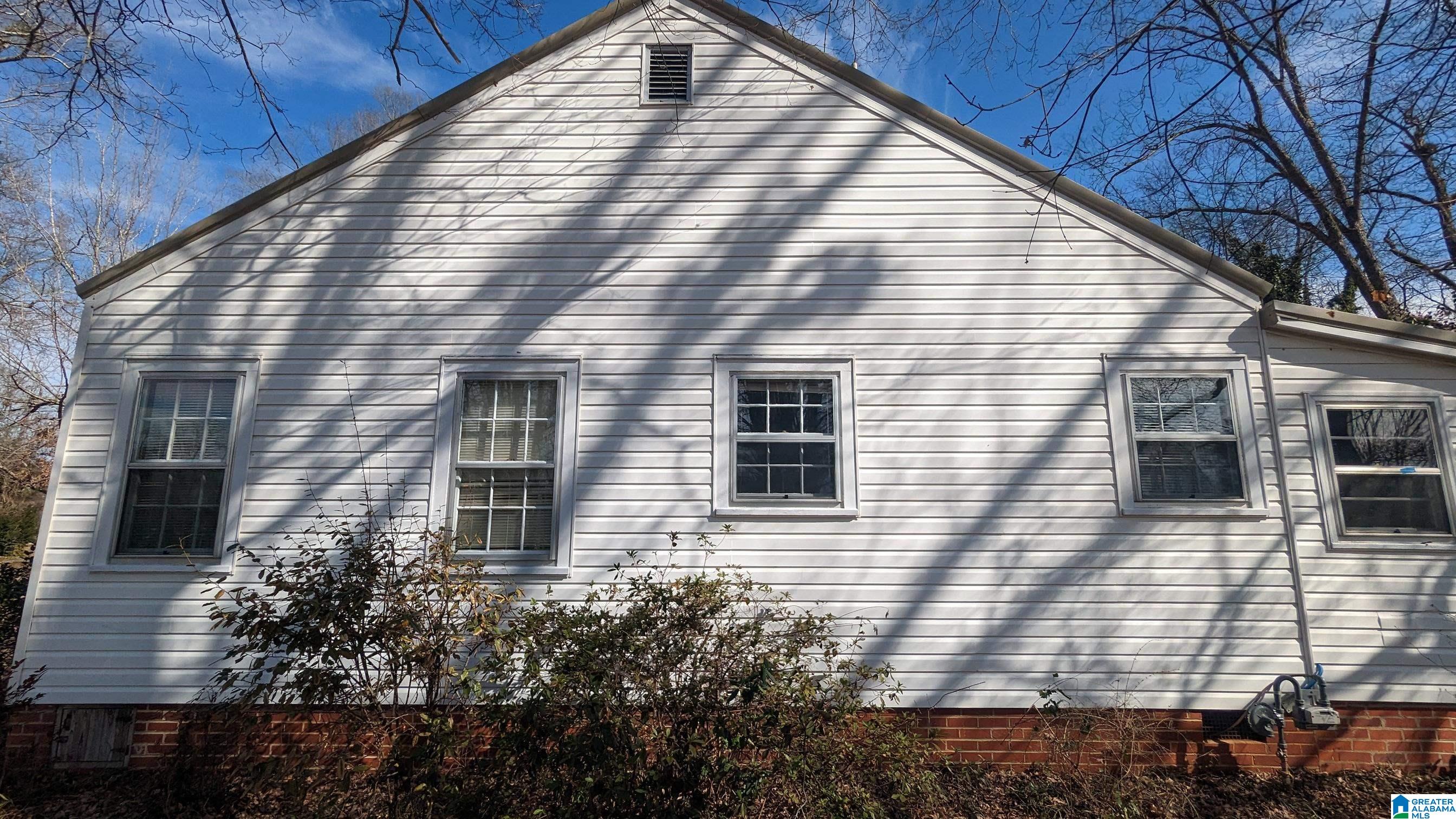 607 Cedar Street Talladega, AL 35160 - Photo 14 of 16
