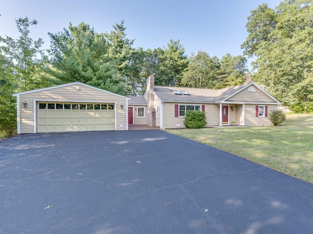 41 Liberty Pole Road Hingham, MA 02043 - Photo 1 of 13 Gallery Image 1