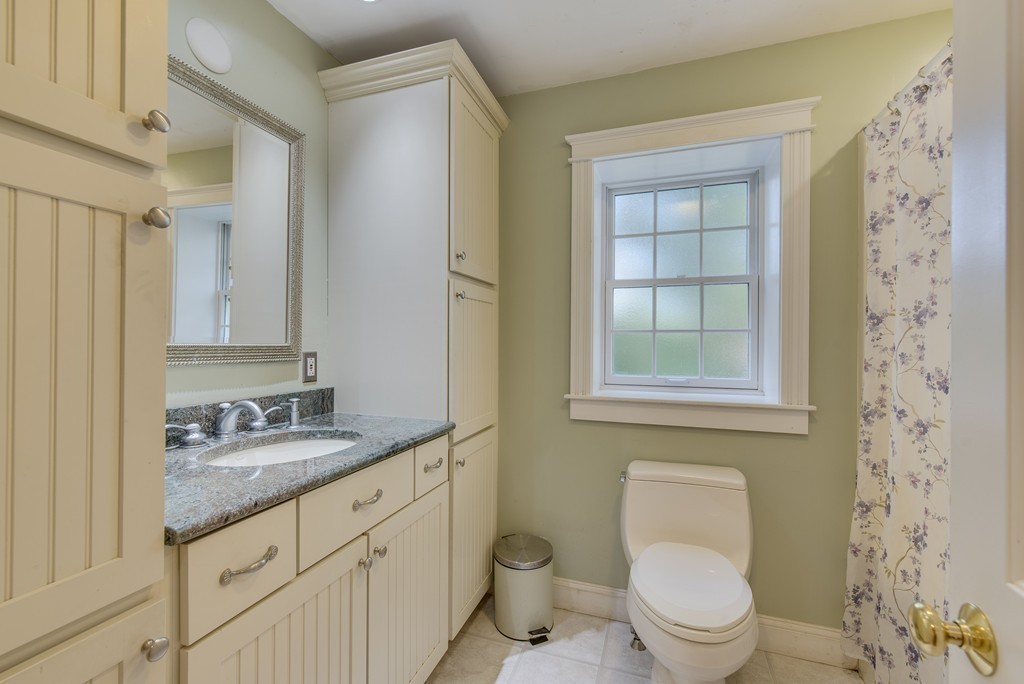 41 Liberty Pole Road Hingham, MA 02043 - Photo 12 of 13 Gallery Image 12