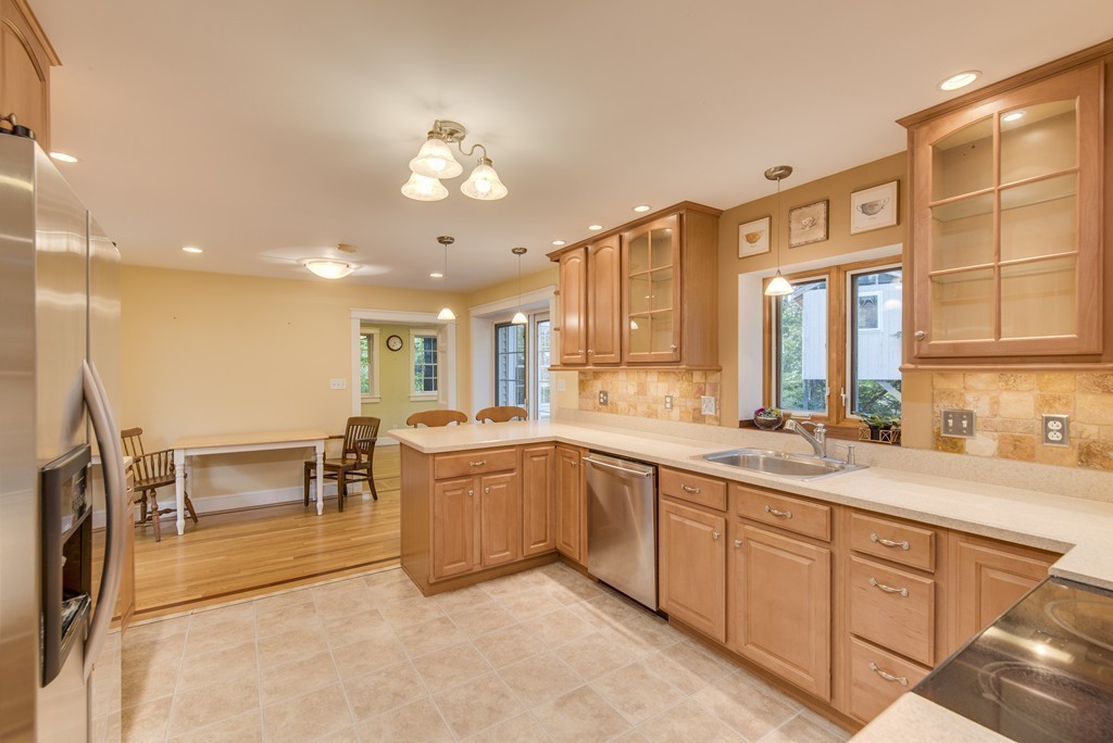 41 Liberty Pole Road Hingham, MA 02043 - Photo 6 of 13 Gallery Image 6
