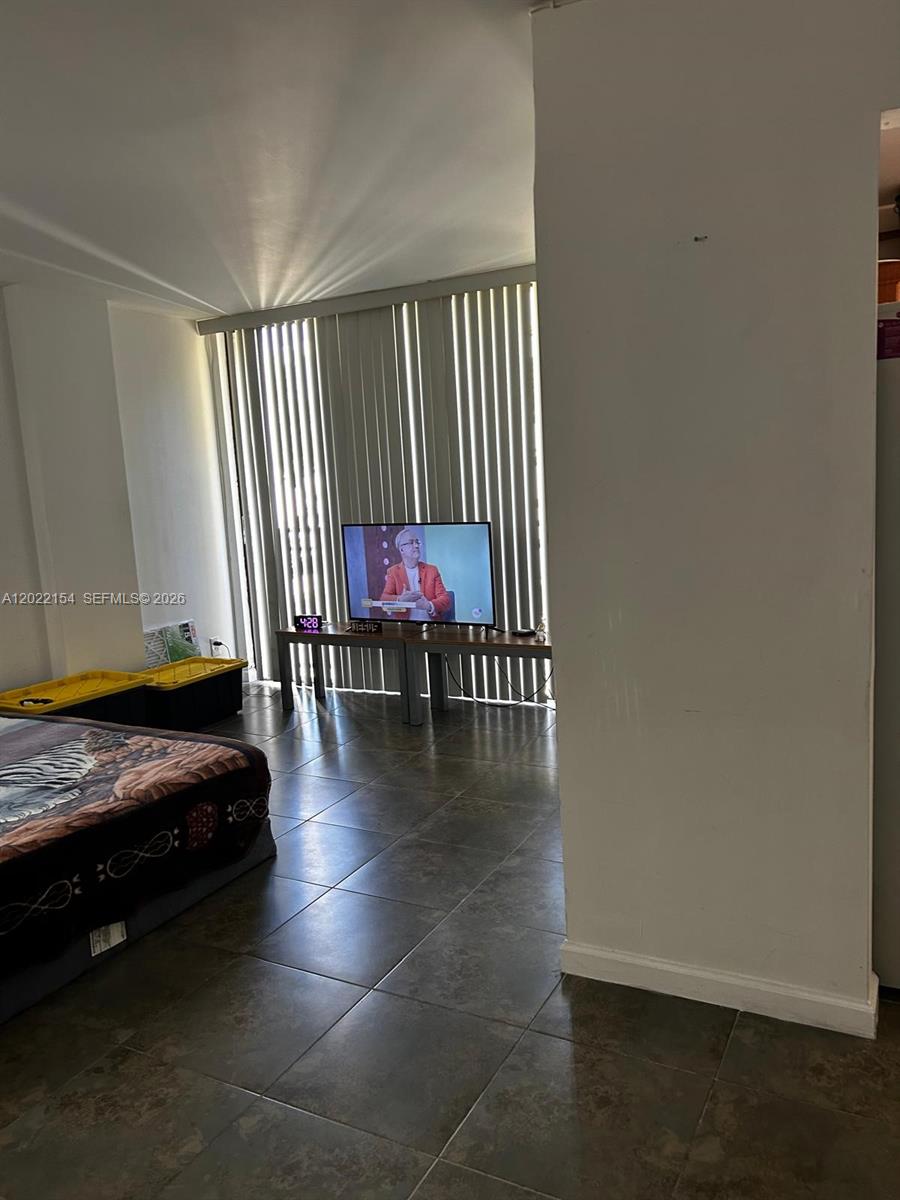 17021 North Bay Road, Unit 327 Sunny Isles Beach, FL 33160 - Photo 7 of 12