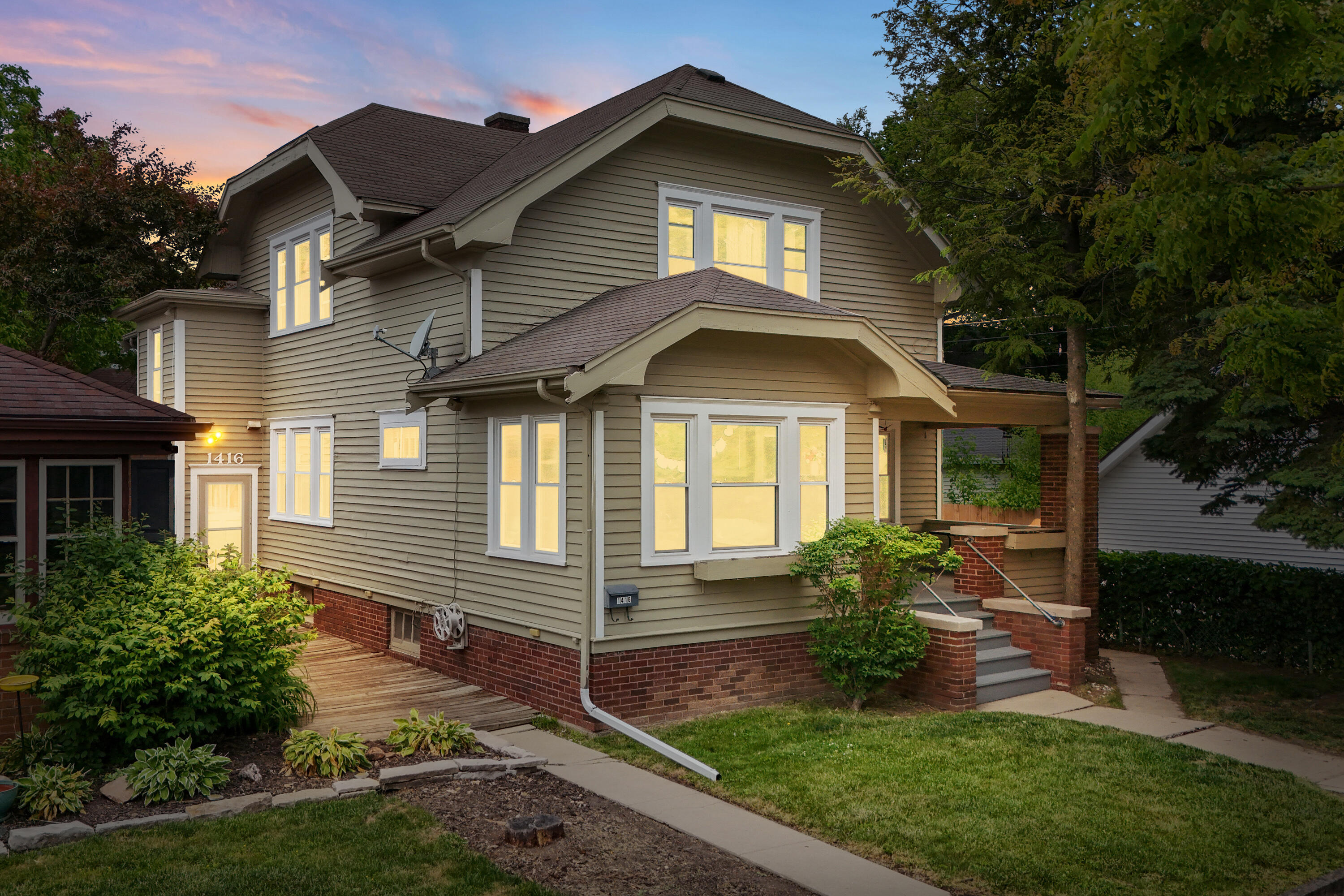 1414 West Lawn Avenue, Unit 1416 Racine, WI 53405 - Photo 1 of 29 1414 w lawn ave-1