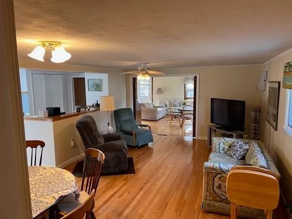 $1,900 | 59 South Shore Drive, Unit 1, Orange, MA 01364