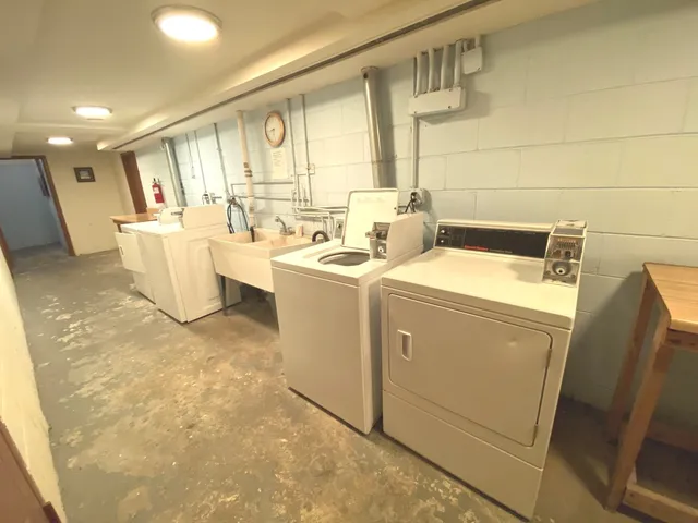 $225,000 | 5815 North Spaulding Avenue, Unit 2C, Chicago, IL 60659