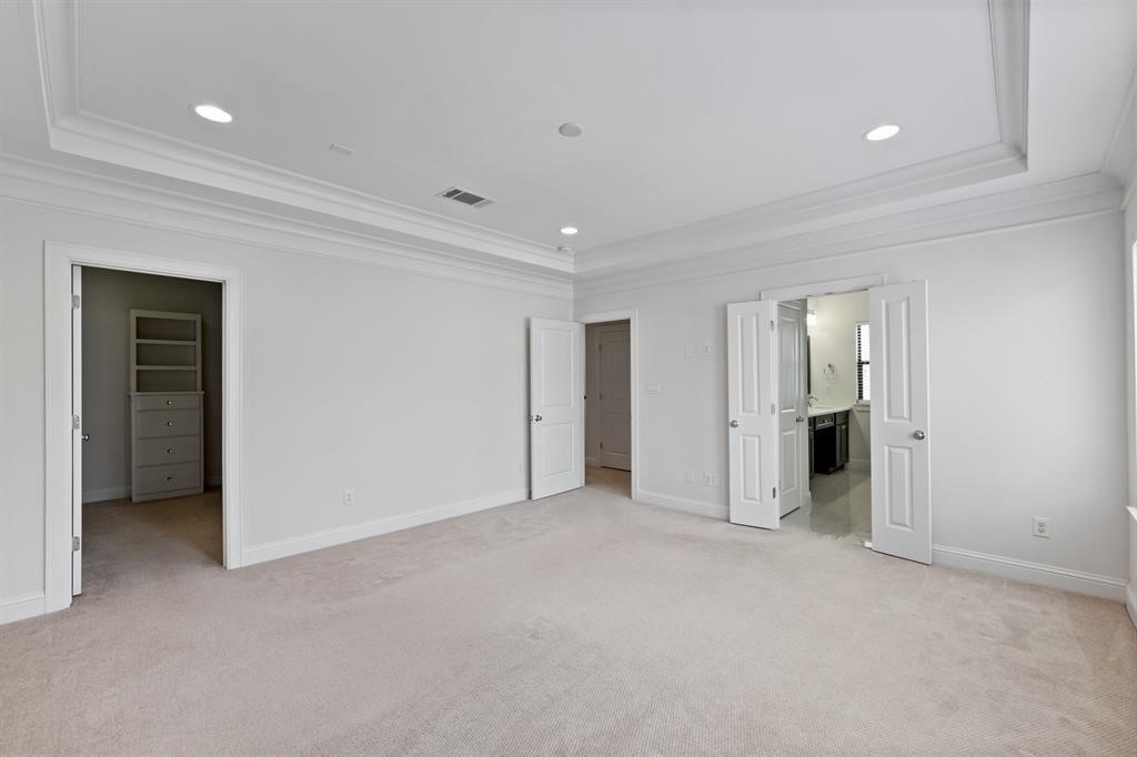 1525 Johnson Street Houston, TX 77007 - Photo 18 of 26 a view of empty room