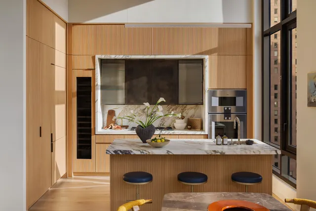 $5,499,000 | 135 East 47th Street, Unit PHB | Midtown East