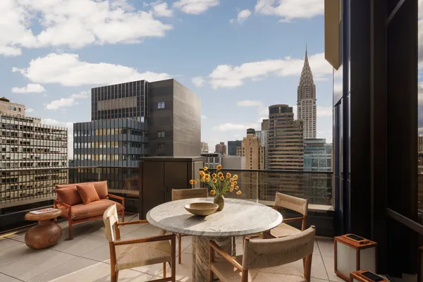 $5,499,000 | 135 East 47th Street, Unit PHB | Midtown East
