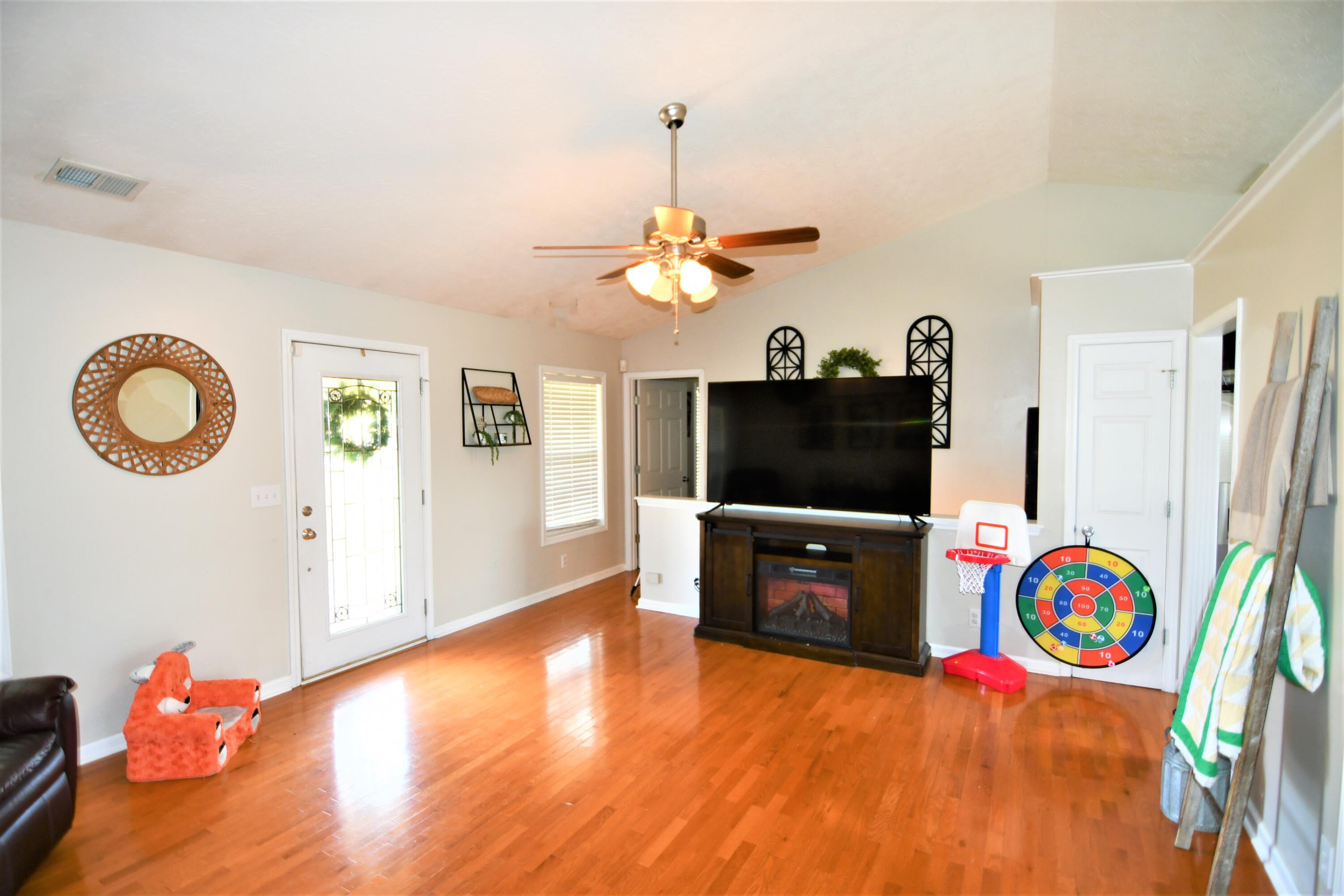 451 Rice Road Morehead, KY 40351 - Photo 9 of 23 DSC_3417