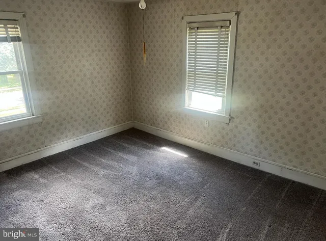 $2,000 | 384 Valley Avenue, Hammonton, NJ 08037