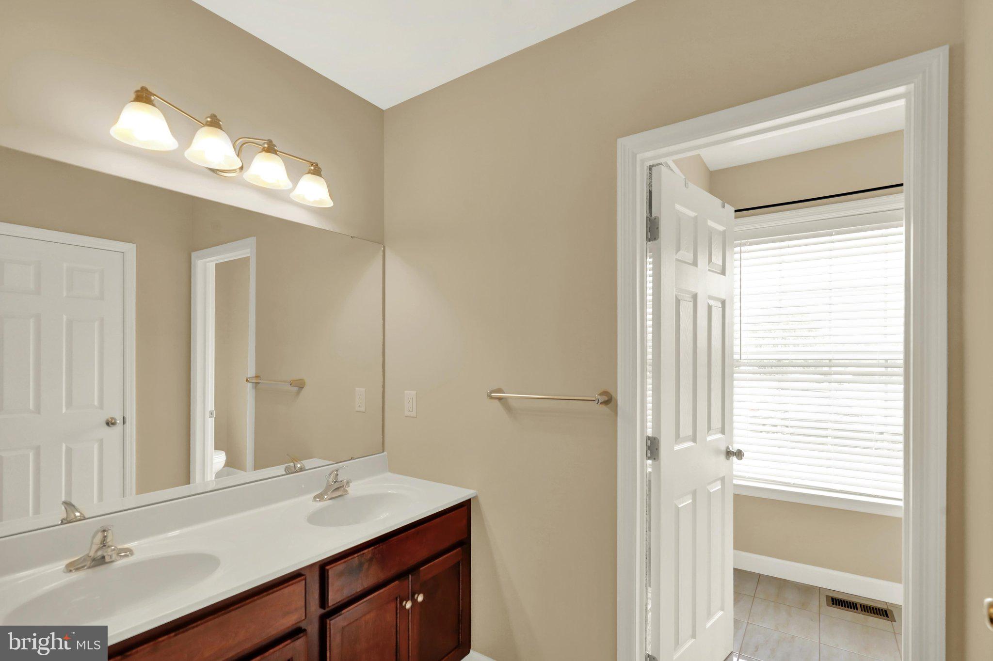 658 Ebersole Road Reading, PA 19605 - Photo 14 of 34 Primary bathroom