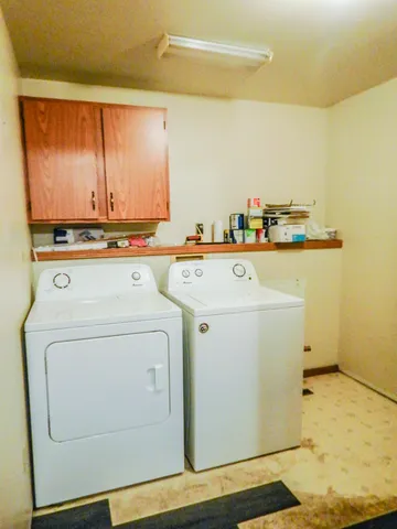 $305,000 | 441 Washington Street, Oconto, WI 54153